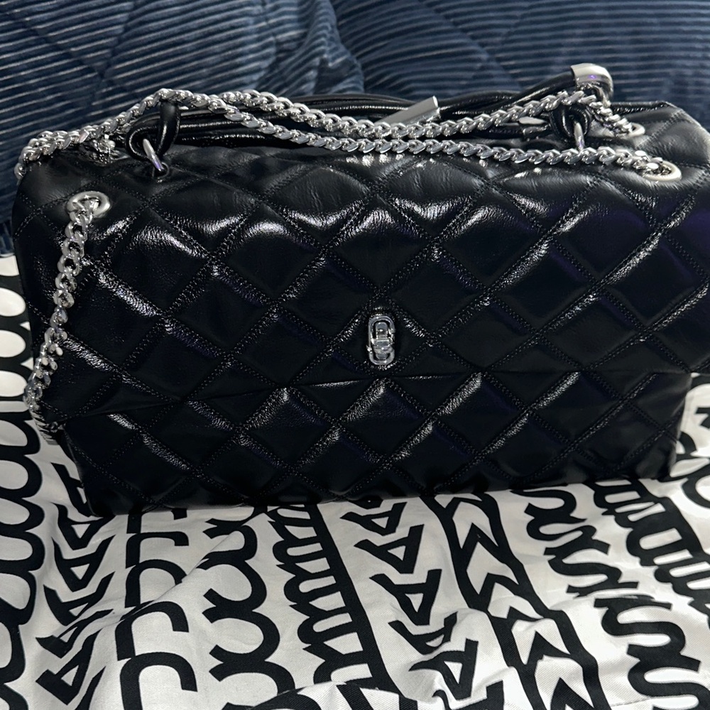 Black Quilted Chain Shoulder Bag
